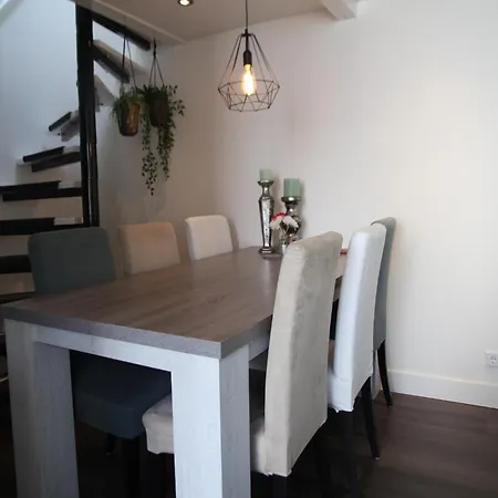 In Egmond By The Semesterbostad